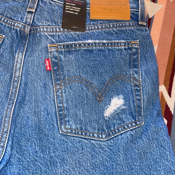 Levi’s premium wedgie fit jeans - Picture 15 of 16